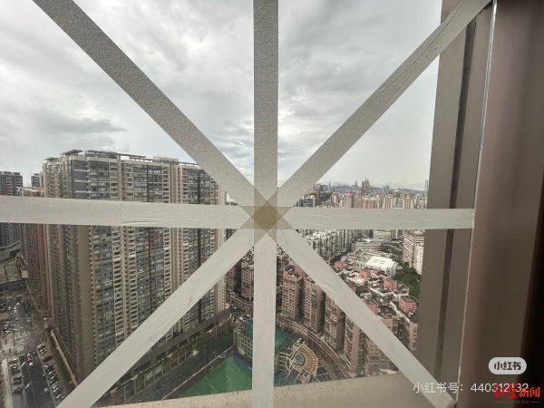 贵丰配资 囤物资、贴窗户、找停车位 广东居民备战“桦加沙” 专家：防风同时注意防范风暴潮